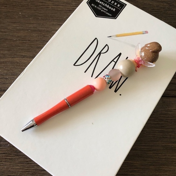 Disney Doorables: Tinker Bell Fairies: Fawn handmade beaded pen - Picture 3 of 3